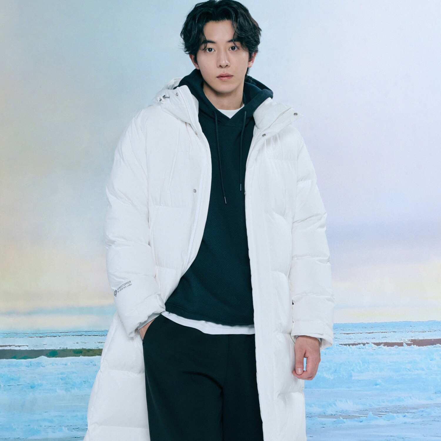 아이더 (남주혁 착용) STELOL L (스테롤 L) 남녀공용 윈드스타퍼 롱 다운 자켓 DUW25509