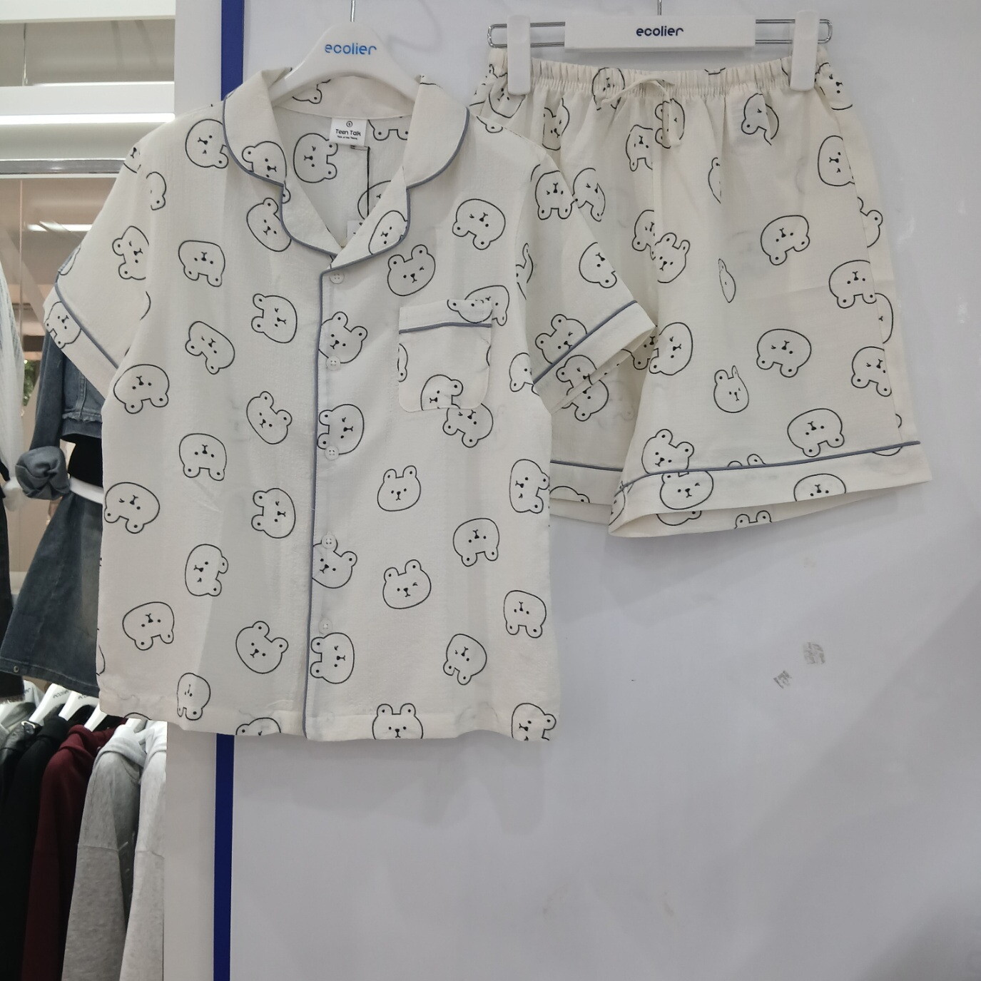 에꼴리에 (패플) [에꼴리에][모다부평]쿨 시어서커 카라 파자마 세트/26OP753CR_BP_BP