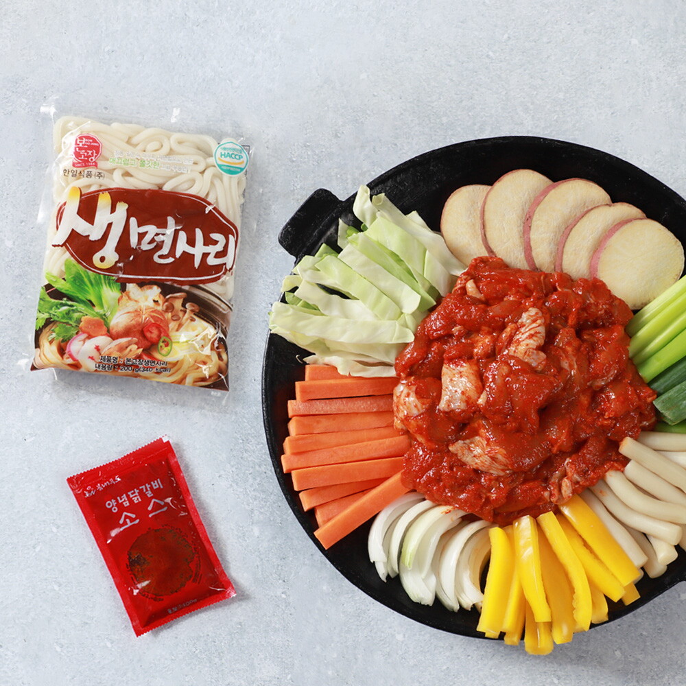 춘천닭갈비 국내산 닭으로 만든 순살 춘천닭갈비 1kgx2팩 +소스 1봉+우동사리