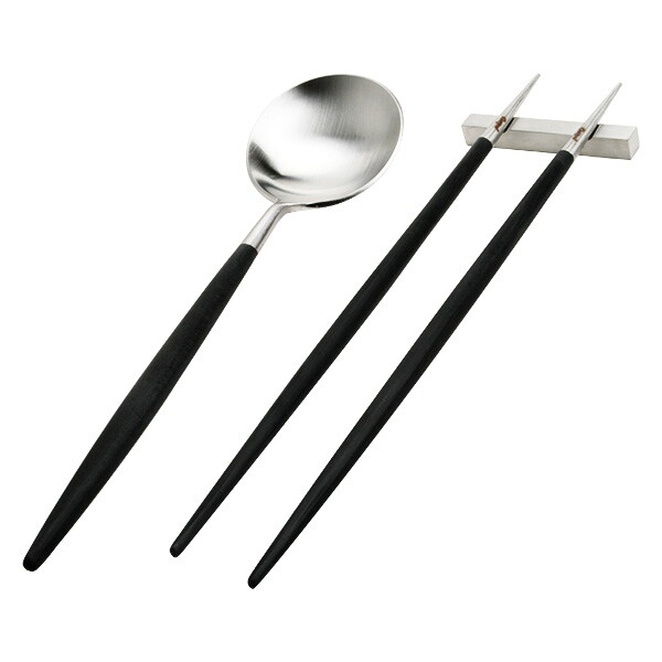 큐티폴 [큐티폴]고아 블랙 스푼/젓가락세트(구형 받침 포함)