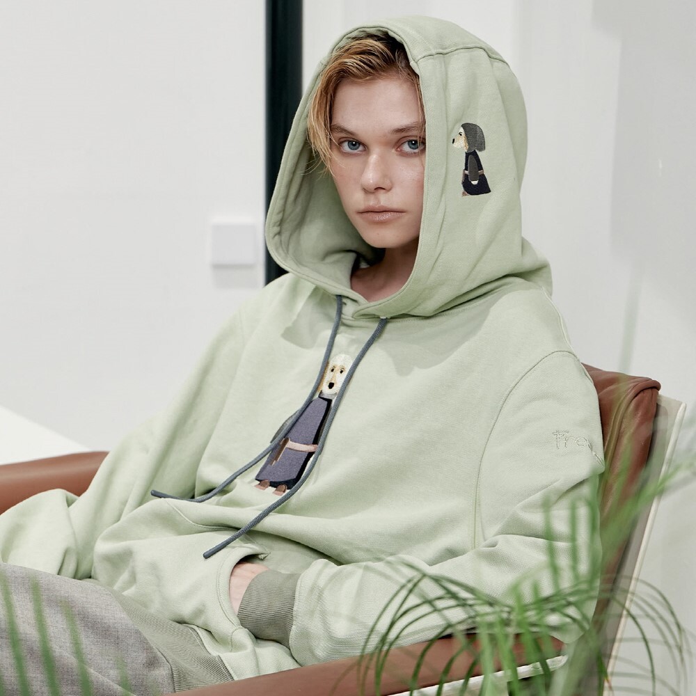 프릭스 바이 김태훈 [프릭스] Dog Embroidery Unisex Cotton Zurry Hooded Sweatshirt_Pale-Mint