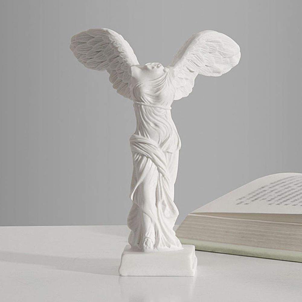 지오벤처스 승리의 여신 니케 조각상 행운 장식품 석고상