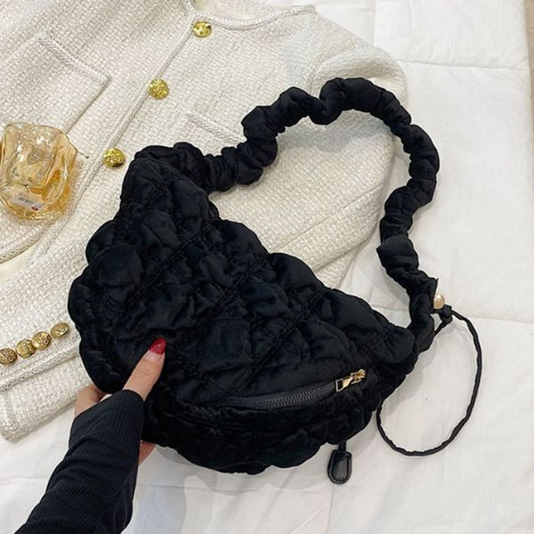 에이치플러스몰 에이치플러스몰 [하프클럽/에이치플러스몰]가방 퀼팅 토트백 벨벳스타폼폼 여자 가벼운 엠