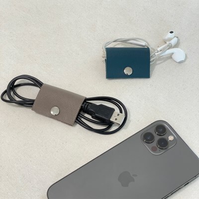 텐바이텐 2+1 가죽 이어폰 줄감개 멀티탭 USB 충전기 선정리 케이블 정리 홀더