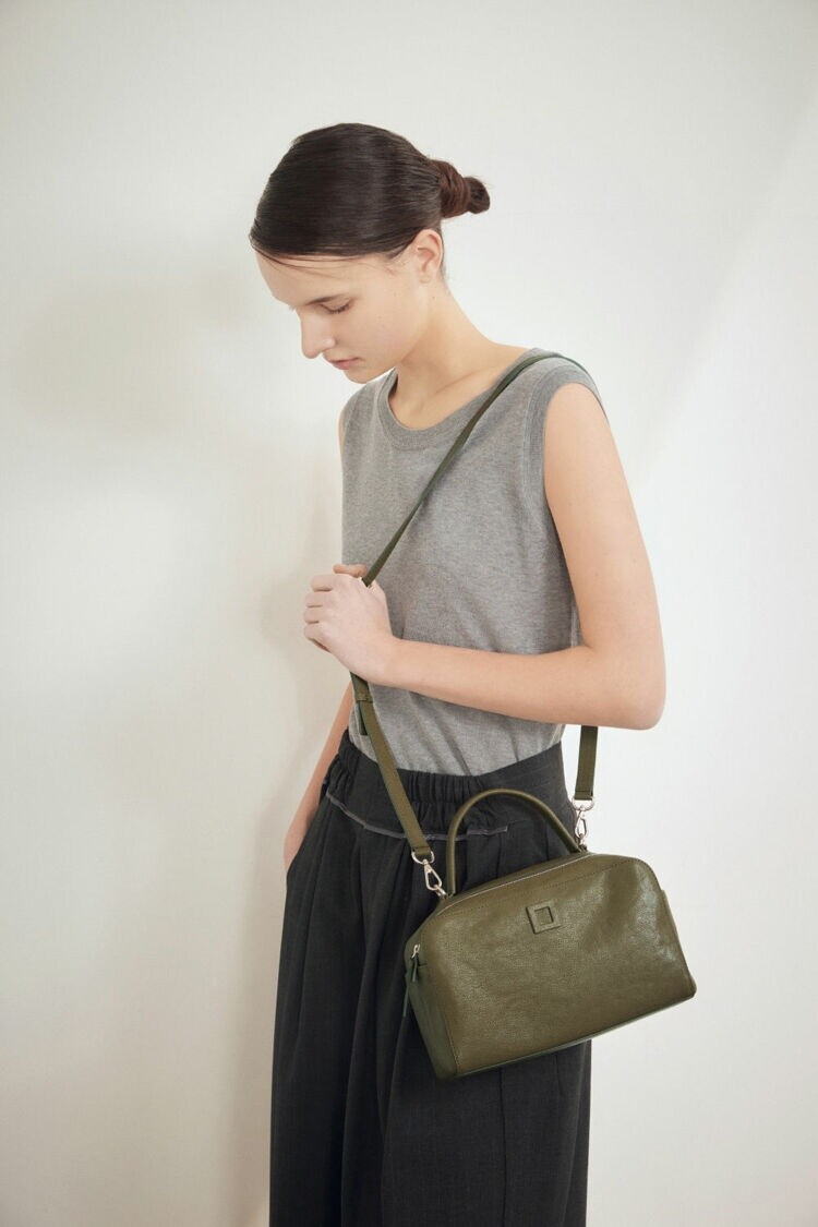 루즈앤라운지 네오 루디 토트 M RA2G7ABG001KON