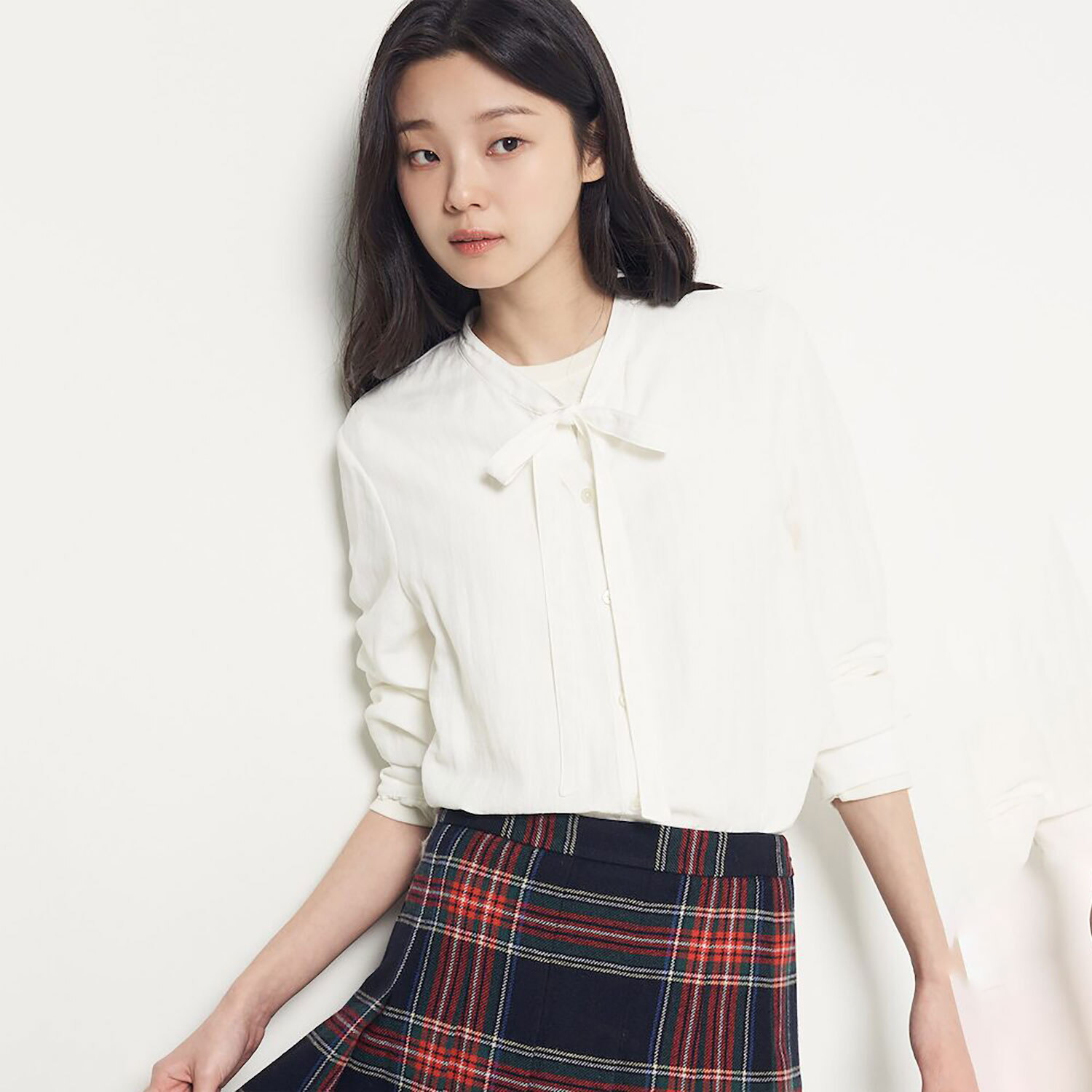 빈폴레이디스(상반기) 타이 블라우스  아이보리 BF5964C550