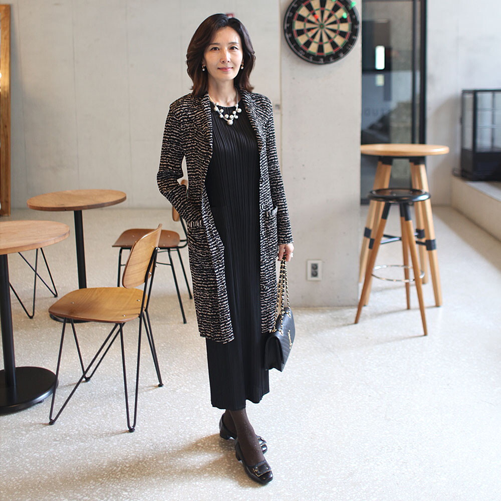 쉬즈마담 J31592 지브라 플리츠 카라 롱자켓 결혼식 하객룩