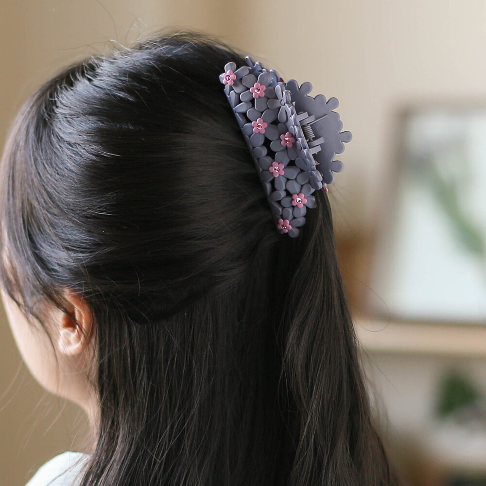 굿즈트리 [엔젤슈슈] 데이지 플라워 큐빅 집게핀(그레이)