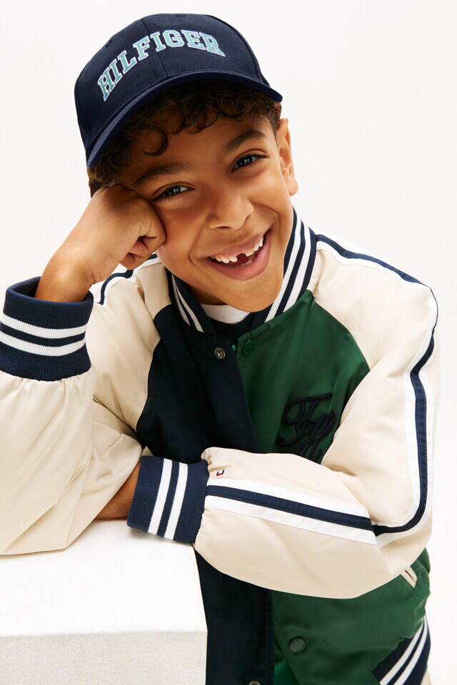 타미힐피거 칠드런 바시티 로고 볼캡 T42G1AHT510BT1