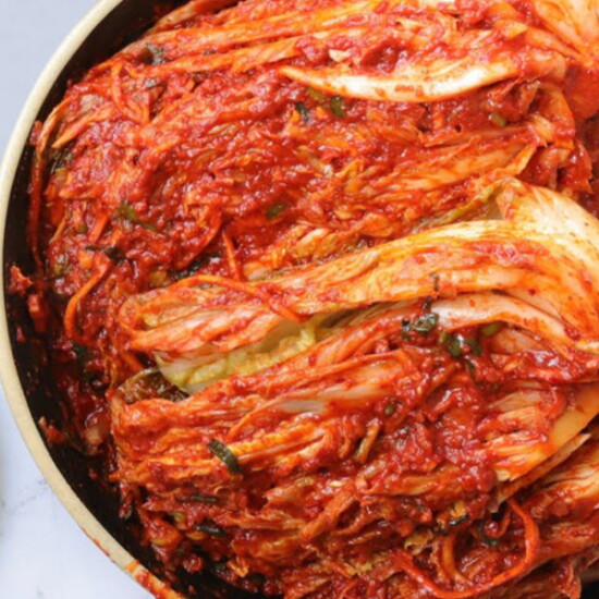 [알뜰총각][알뜰총각][2kg] 명동칼국수 국내산 재료 100% 마늘김치 2kg