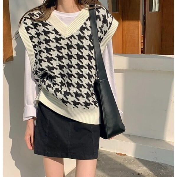메이비누스 [하프클럽/메이비누스]하운드 체크 니트 브이넥 조끼 블랙 아이보리 블루 배색 베스트