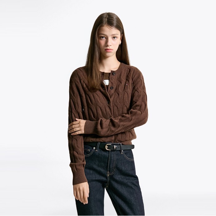 타미힐피거 여성 [공식] [타미힐피거] 소프트 울 케이블 크루넥 가디건 (T22F7KCD080WT2GV0)