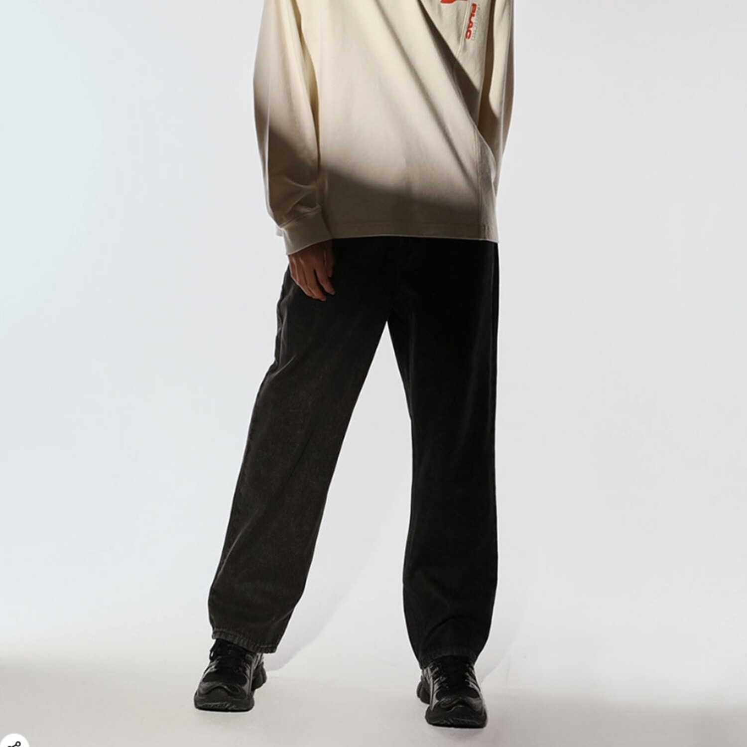 상세참조 플랙진 남성 언어펙티트 X 플랙 스트레이트 데님 블랙 팬츠 (PJTT5SZM675)