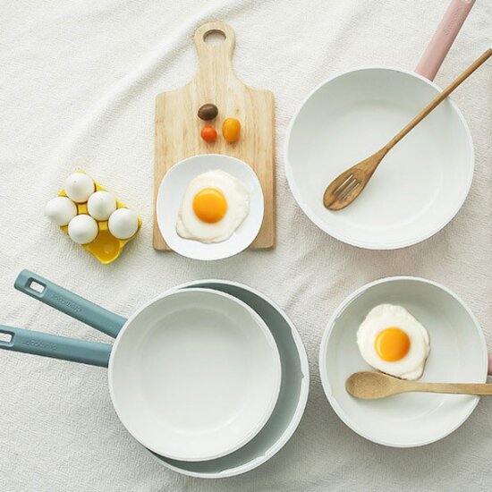 세라믹코팅 인덕션가능 두툼한 5T 밀당팬 (28cm)