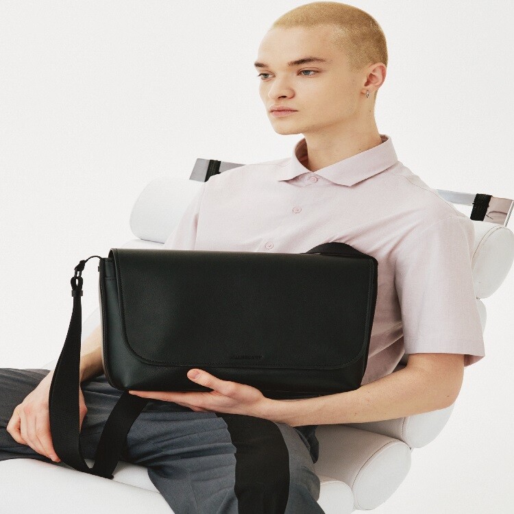 상세참조 질스튜어트_핸드백 (BL:IRON) 블리언 크로스백 미디움 사이즈 JUBA1E271 BK