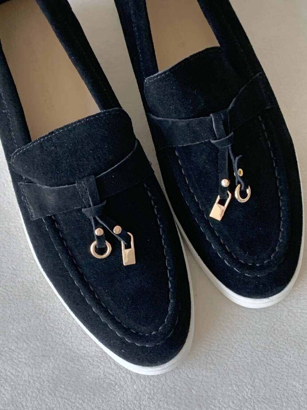 컴온슈 컴온슈 / 수제화 스웨이드 가죽 로퍼 우레탄굽 단화 (3cm)