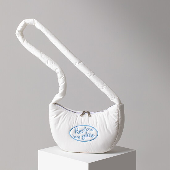 [리끌로우(선글라스)]CANDY HLAFMOON BAG WHITE