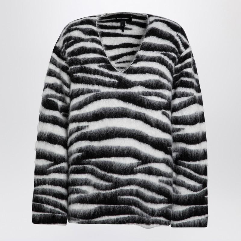 마크제이콥스 24 F/W 마크 제이콥스 ZEBRAPATTERNED 점퍼 인 울 블렌드 2F4RTP030K30WO-005 B0051856948