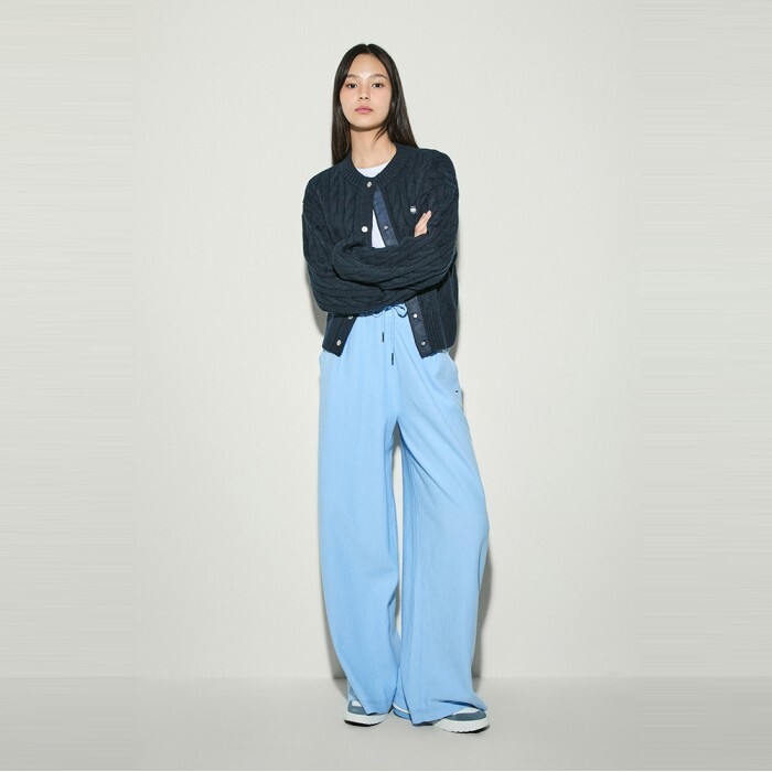 TOMMY JEANS 타미힐피거(아울렛) [공식] [타미힐피거] 오토만 플리츠 스웨트팬츠 (T32E7WPC11TWT1C1Z)