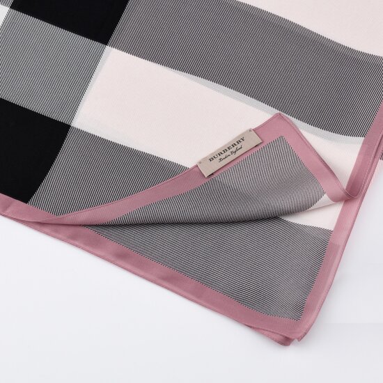 BURBERRY 체크 실크 롱 스카프 (40148331/ 40148321)