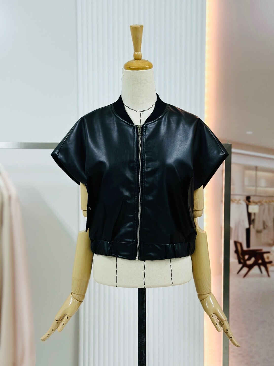 비바앤코코넛 [비바앤코코넛]레더 노카라 베스트 조끼 VSD8VT32S31