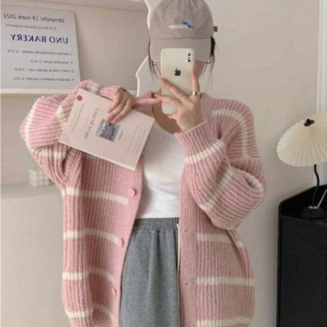 오너클랜 대학생 여자 캐주얼 캠퍼스 룩 필수템 간절기 봄 루즈