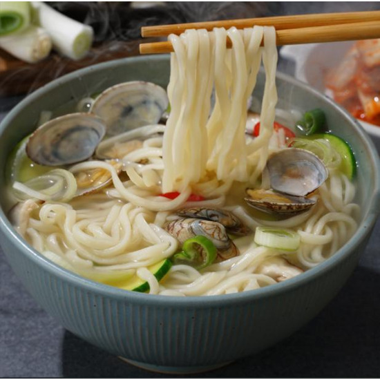 [알뜰총각][알뜰총각][칼국수1kg+스프5개] 명동칼국수 생면 칼국수 세트(5인분)