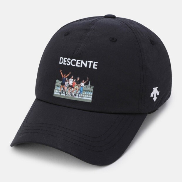 데상트 데상트모자 BQC SQ223HCP50-BLK [DESCENTE X 김정윤 작가] 그래픽 볼캡 / BLACK