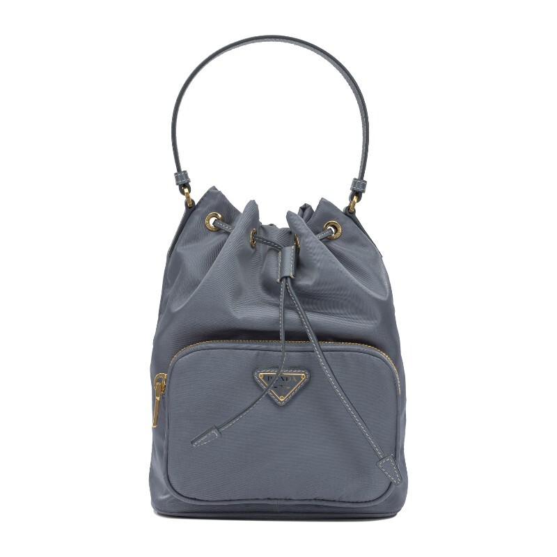 PRADA 프라다 프라다 메탈 로고 플라크 드로우스트링 미니 토트백 1BH038 RV44F0D57 V OOO