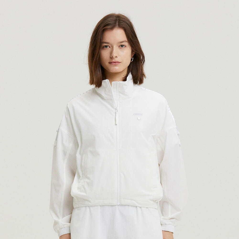 에이븐 [에이븐]플로르 하이넥 바람막이 화이트