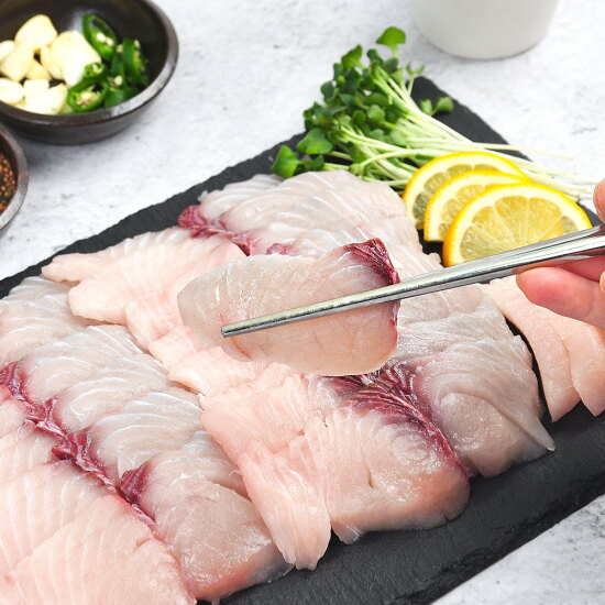 [팜투맘]삼치회 나로도 자연산 삼치 600g (2-3인분) 2팩/초장+매운탕거리 증정