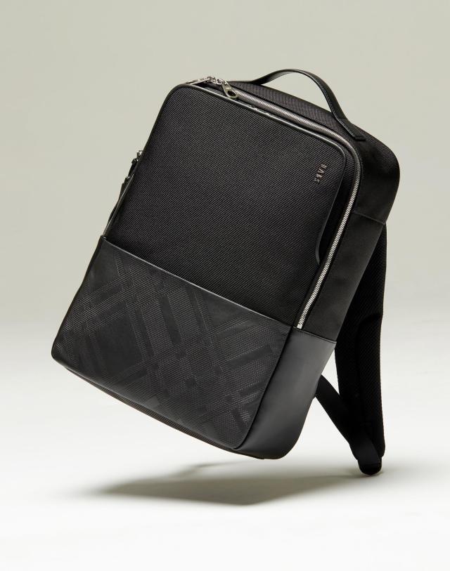 닥스_핸드백 닥스 초경량 기가홀드 첨단 소재 비즈니스 백팩15인치 노트북 수납 DBBA3E673BK