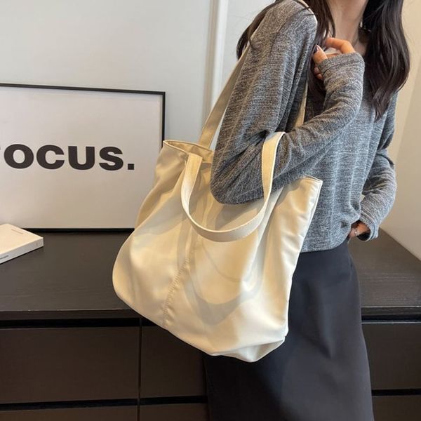 에이치플러스몰 [하프클럽/에이치플러스몰]회사원 직장인 대학생 패션가방 필수템 여성 숄더백