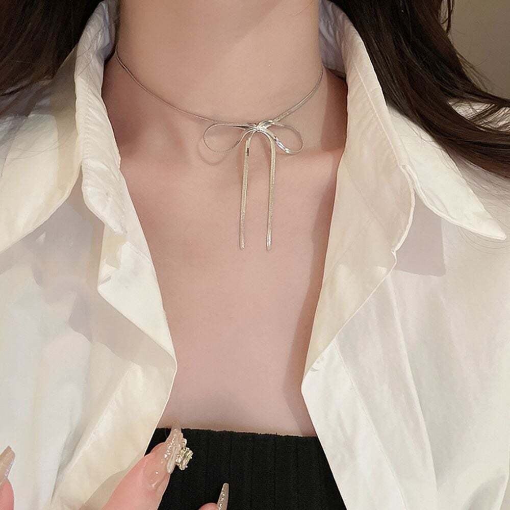 에이치플러스몰 실버 리본 매듭 티타늄 스네이크 뱀줄 목걸이