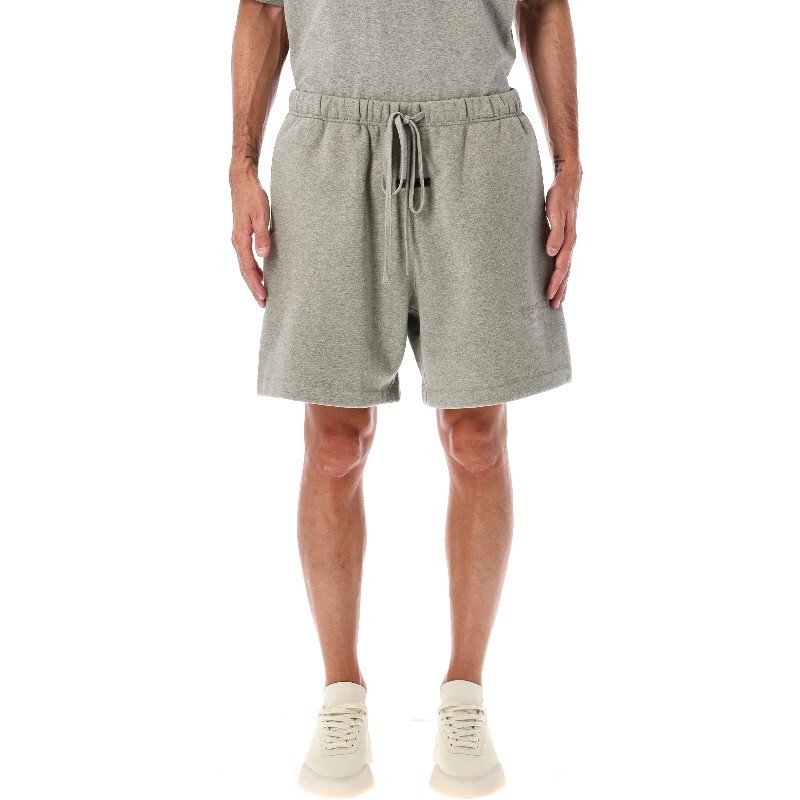 FEAR OF GOD ESSENTIALS 피어오브갓(잡화) 피어오브갓 에센셜 콘크리트 히터 소커 플리스 스웨트쇼츠 160SP252005F CH