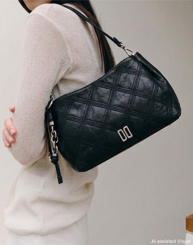 닥스(잡화) [닥스 액세서리] [27SS] DCBA75321BK QUILTED BLOOM 퀼티드블룸 블랙 DD로고 소가죽 숄더백