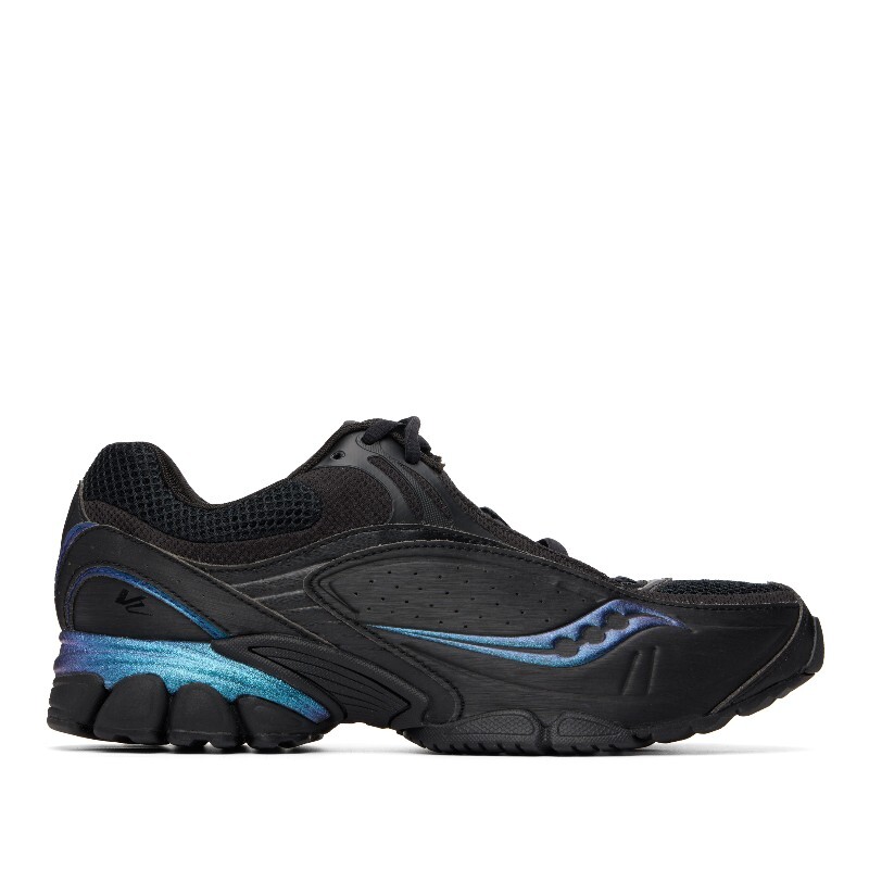 써코니 써코니 블랙 프로그리드 V2 스니커즈 S71023-4 Black/Night Sky