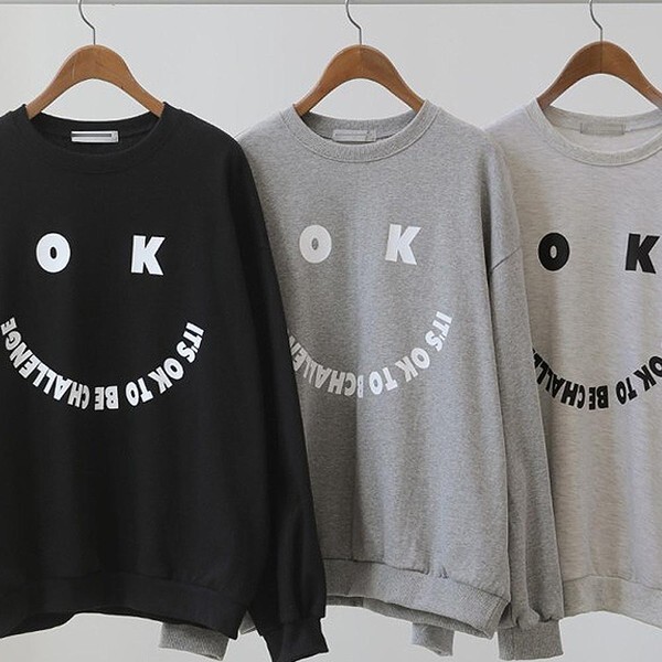 시드마켓 [하프클럽/시드마켓]오케이 스마일 맨투맨 202G408S 빅사이즈 여성의류