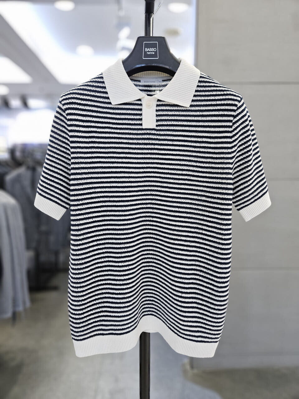 바쏘옴므 바쏘 [바쏘]남자 네이비 단가라 티셔츠 반팔 카라 니트 WSAFA2WT17A