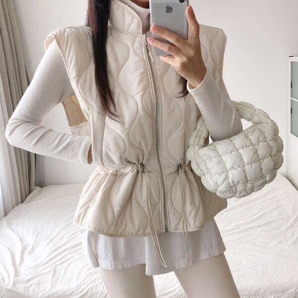 드레스날다 [드레스날다]마주로 하이넥 스트링 퀄팅 패딩 조끼 베스트
