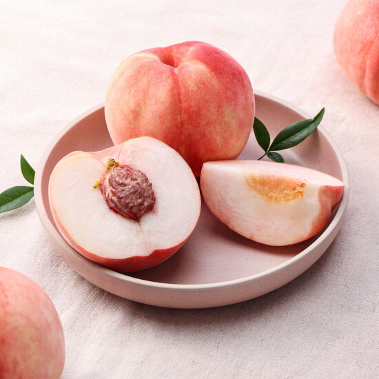 [알뜰총각][알뜰총각][중 4kg] 영천 당일수확 GAP 백도 딱딱이 복숭아 중 4kg(16-18개 내외)