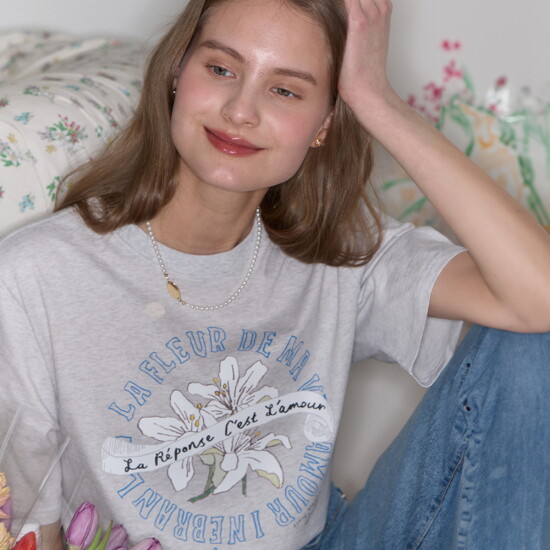 [논로컬](논로컬 X 이하여백) Lily Hand Drawing T-shirt_2colors (N25RETS004)