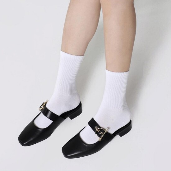 [포멜카멜레][포멜카멜레] 쁘띠포멜 진주장식 블랙 뮬 2CM (FIY1F1SM805Z1)