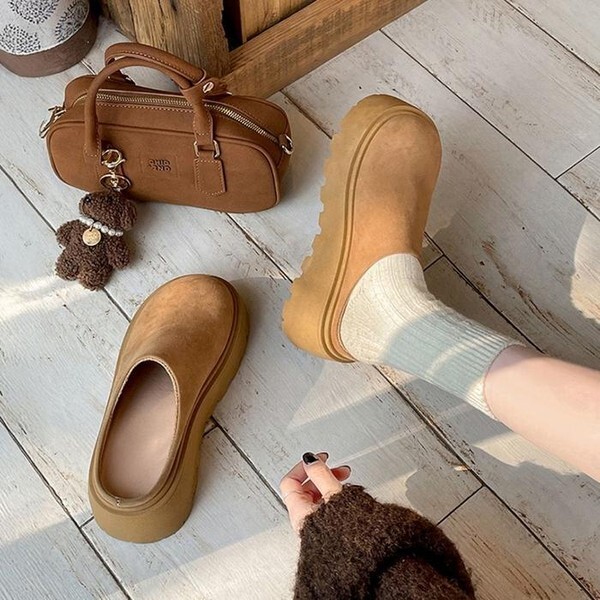 주식회사 셀러허브_레이틀리 셀러허브(하프클럽) [하프클럽/셀러허브_여성트랜드패션]ONM 여자 2컬러 캐주얼 미니멀 스웨이드 플랫폼 슬리퍼