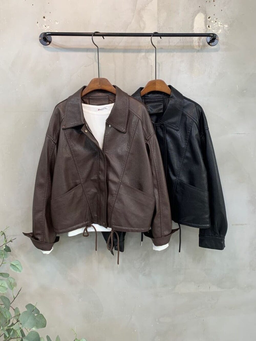 제조자 씨샵인더룸 씨샵인더룸 / 진카 페이크 레더 절개 스트링 긴팔 자켓 2color C