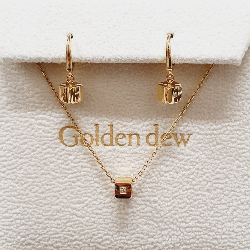 골든듀(아울렛) 유앤미포에버1 목걸이+귀걸이 세트 (리 라인Y16 체인 포함) 210102844