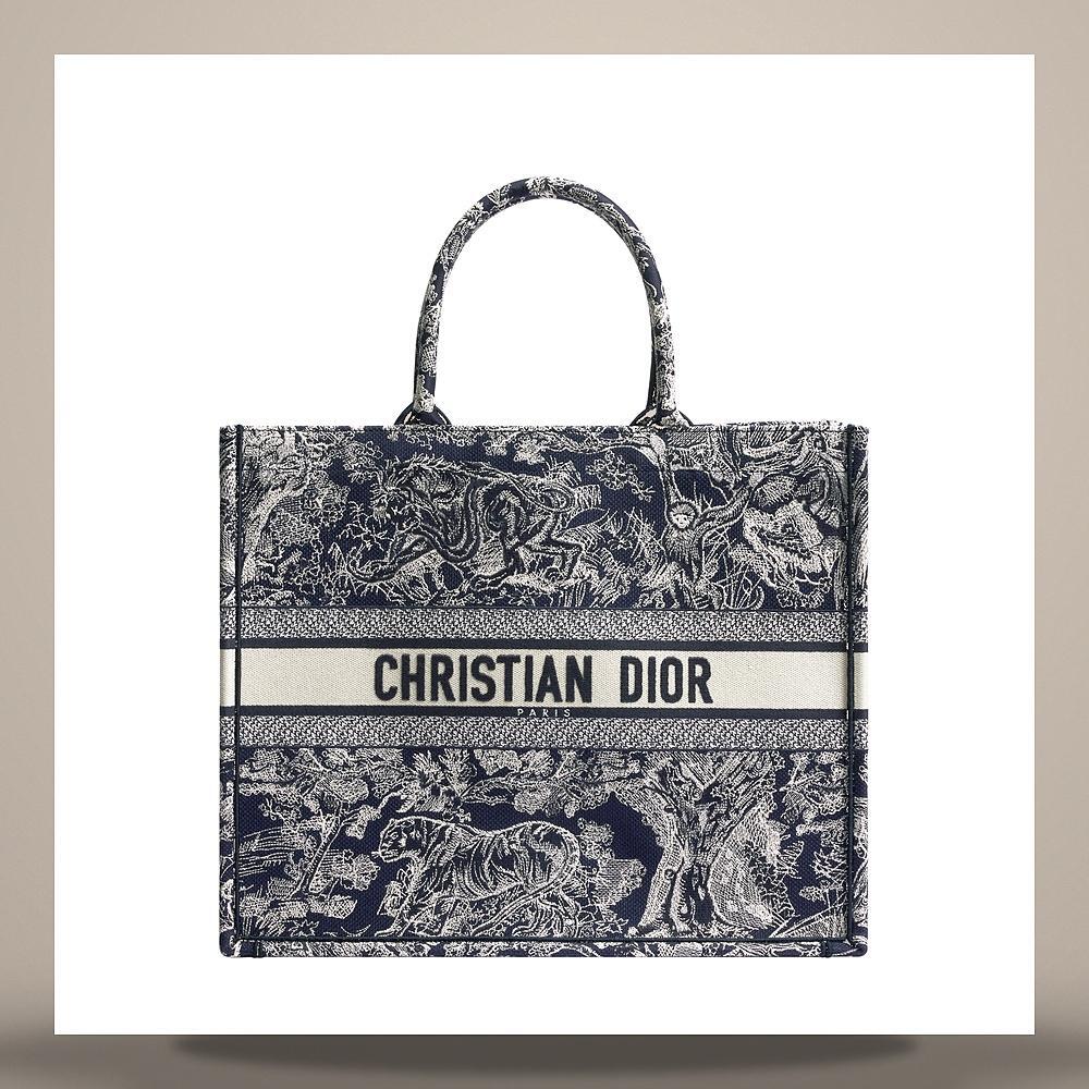 디올 디올 디올 Dior Book Tote 라지 백 블루 에크루 Toile de Jouy Reverse 자수 42 x 35 x 185cm M1286ZRGOM35I