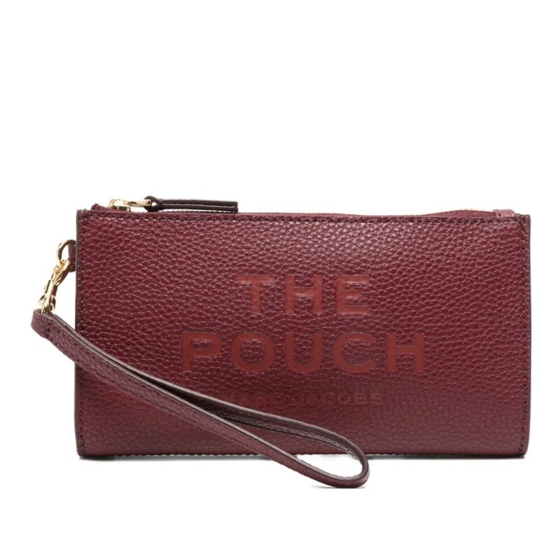 MARC JACOBS 마크제이콥스 마크제이콥스 엠보스드 레터링 가죽 파우치 2F5SCP015S01 602