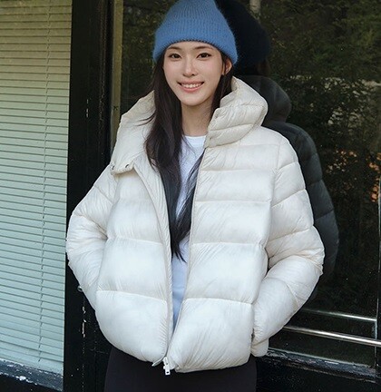 지오다노 여자 후드 퀼팅 숏 나일론 경량 패딩 자켓 376911