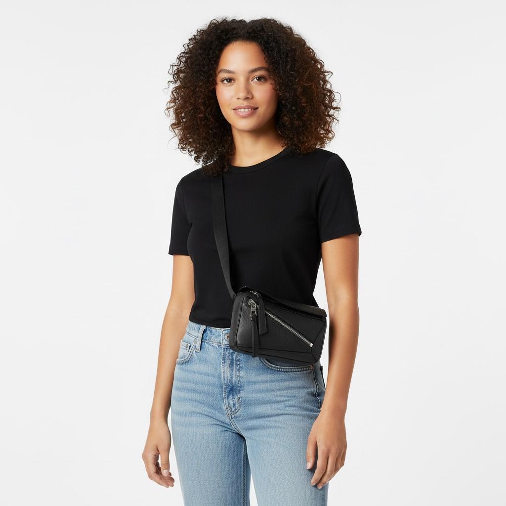 LOEWE Mini Puzzle bumbag in classic calfskin (B510U89X02 1100) (퍼즐 범백 미니)
